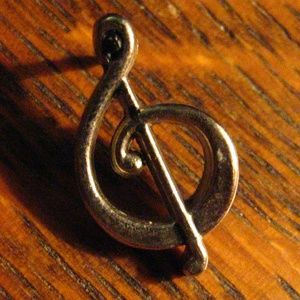 Treble Clef Music Note Musician Vintage Lapel Pin